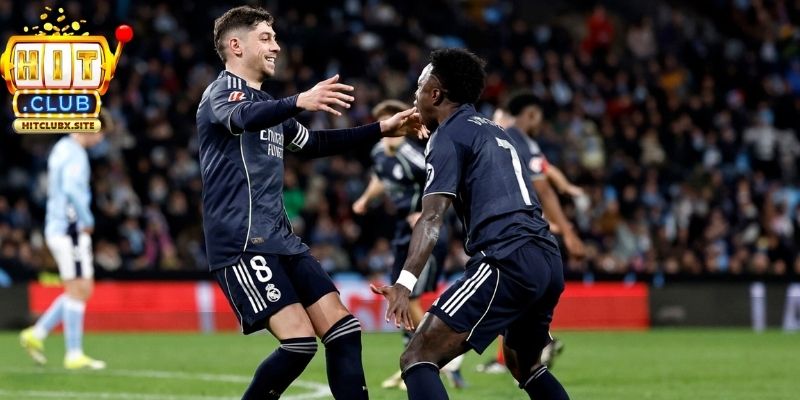 Phân tích chiến thuật hai đội: Sự linh hoạt của Steve Cherundolo